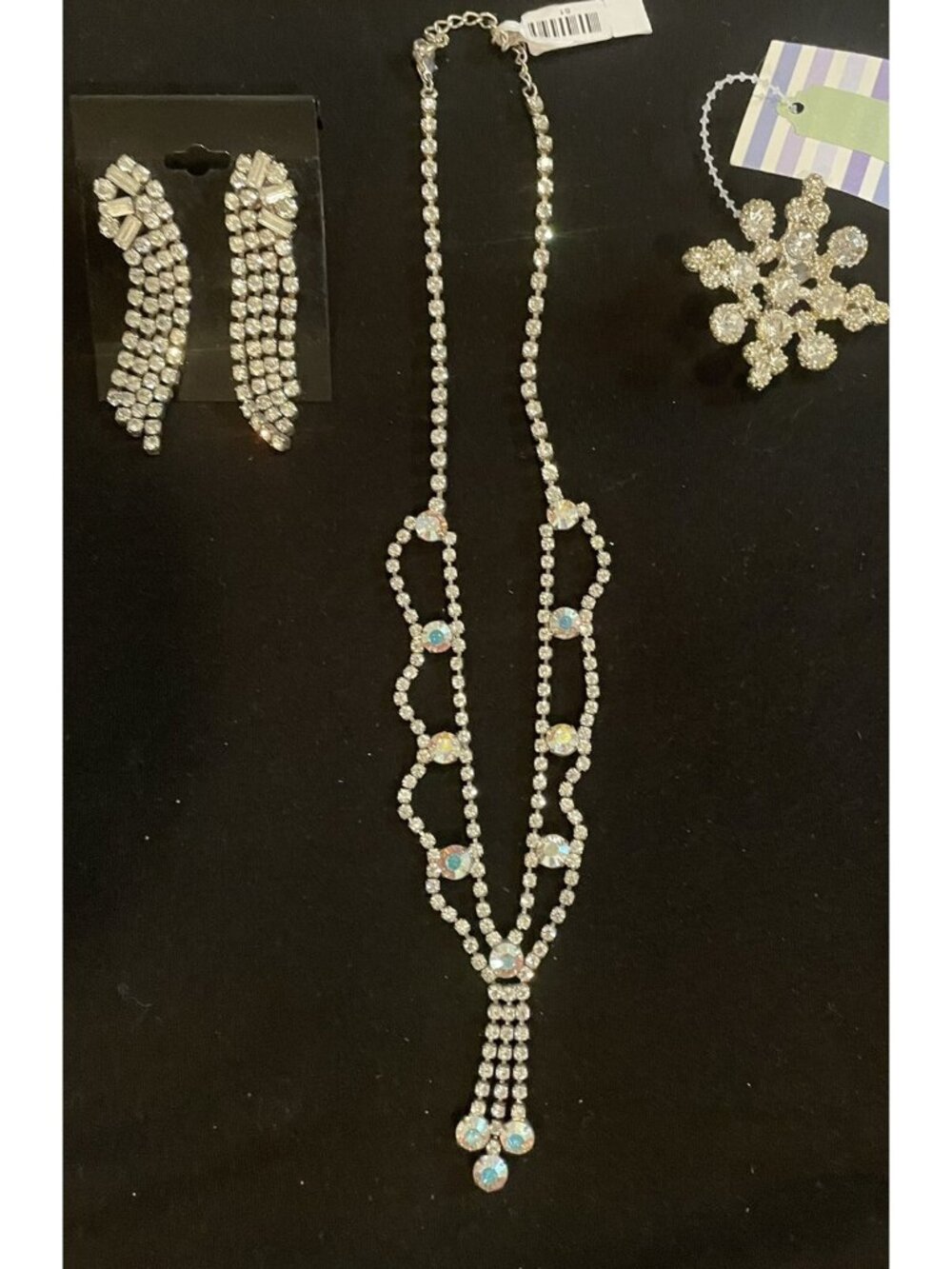 Costume Crystal (3)-Piece Shiny Jewelry Set-Necklace/Pin/Earrings -unmarked